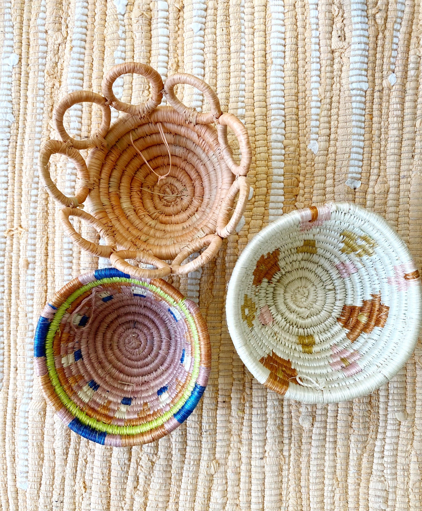 MULTI-COLORED MINI BASKET