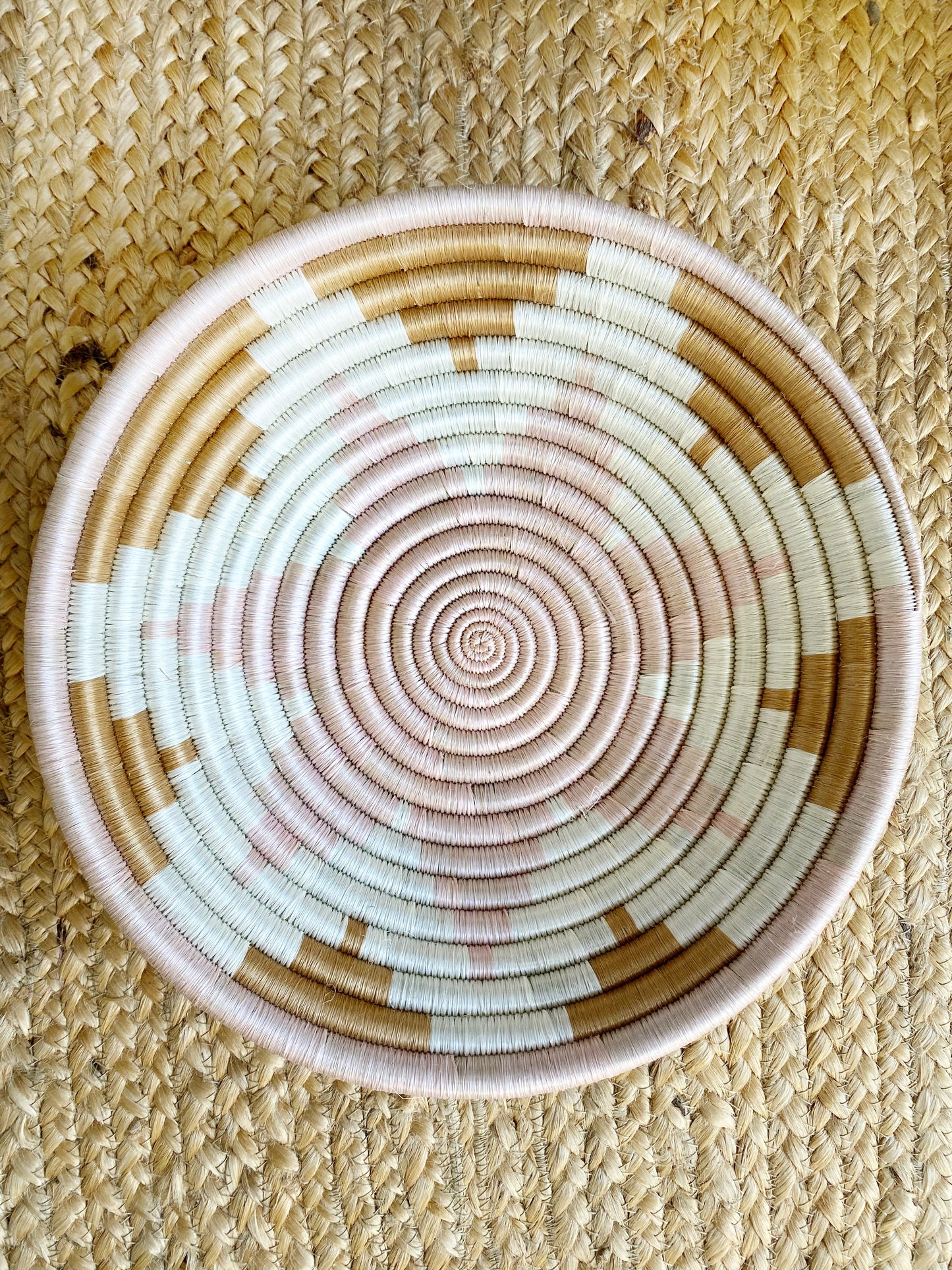 LIGHT PINK + WHITE STAR MEDIUM BASKET