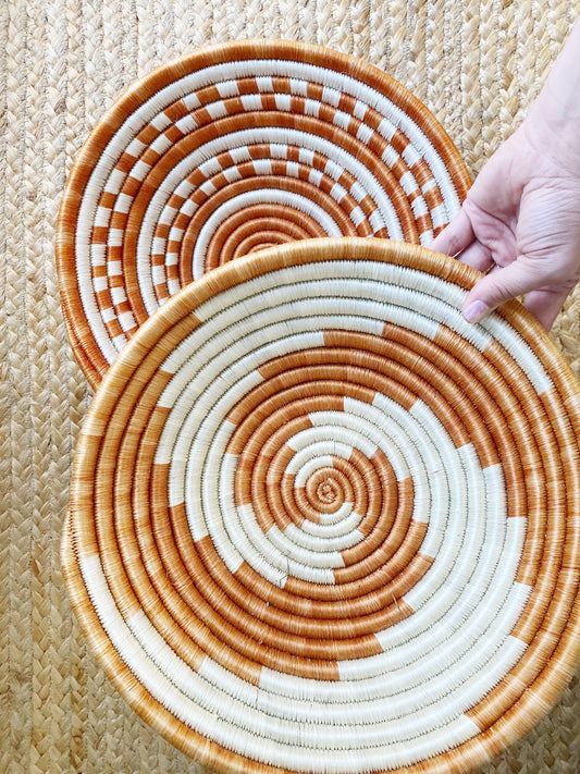 ORANGE + WHITE SWIRL MEDIUM BASKET