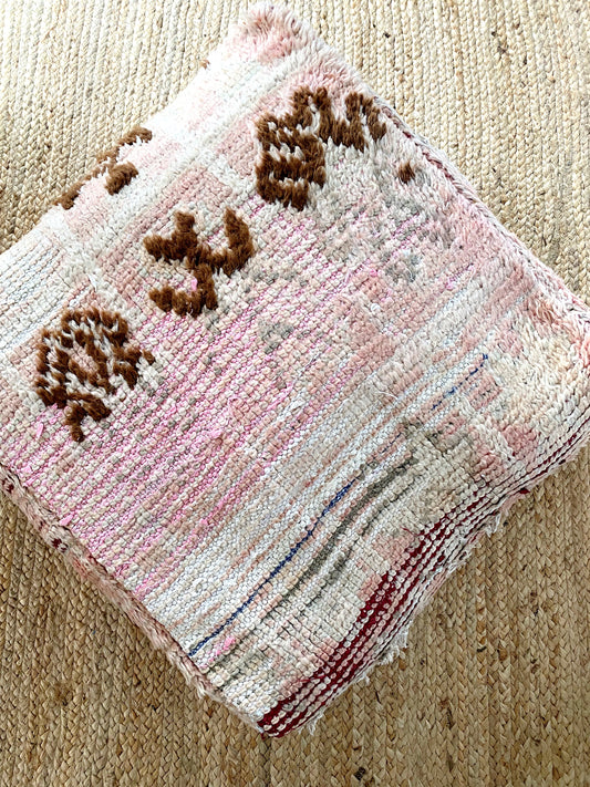 MOROCCAN KILIM FLOOR POUF IN LIGHT PINK