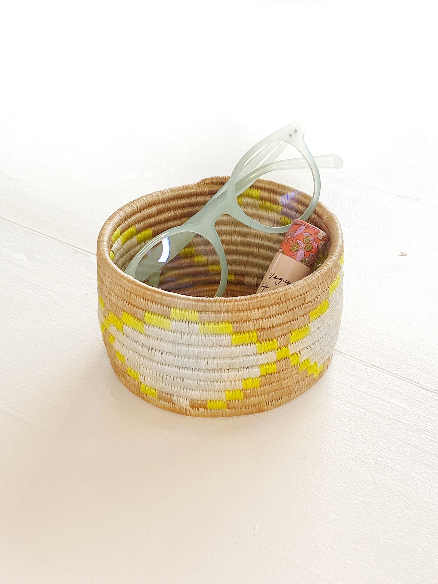 WOVEN TRINKET BASKET IN NEON